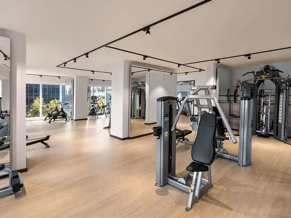 1 West End Avenue image 12 of 18