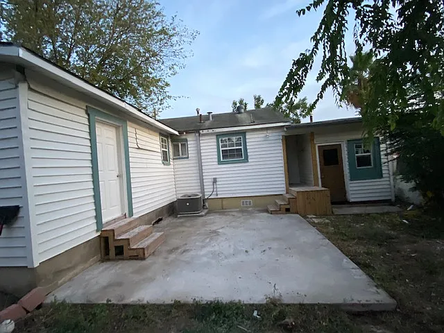 1023 Sacramento #1 — Photo 16