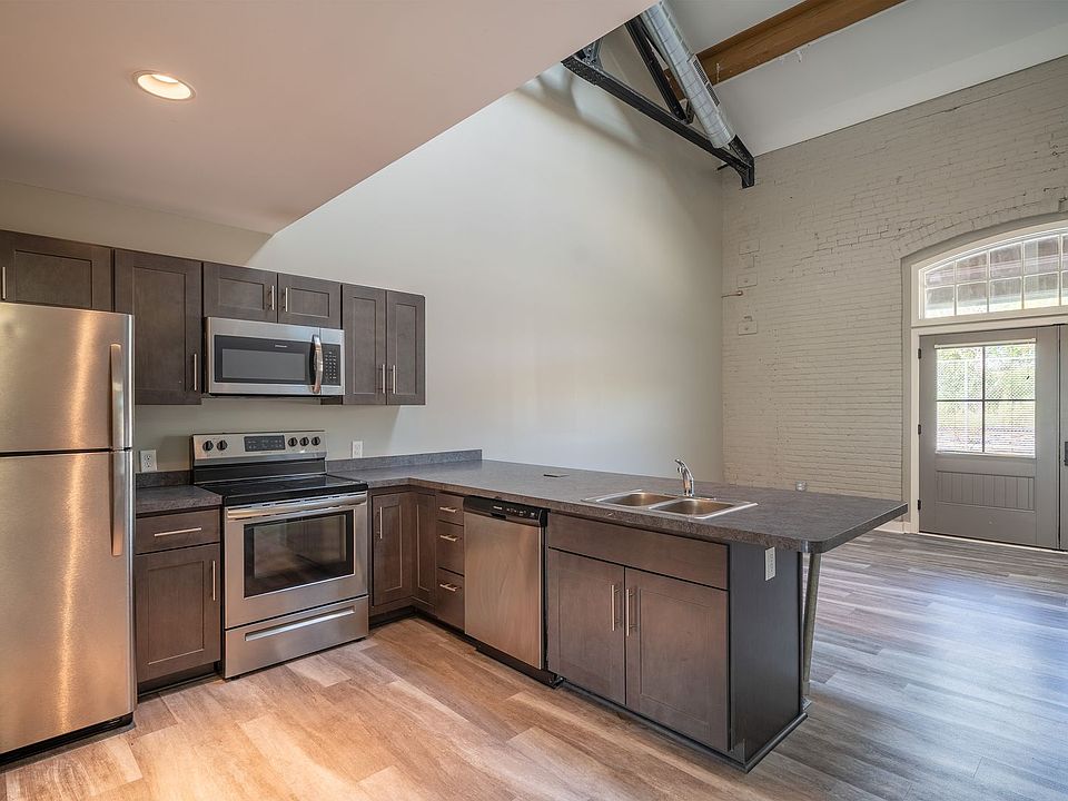 1st image of 68 Tonawanda St APT 12