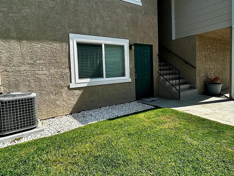 10782 Walnut Street — Photo 24