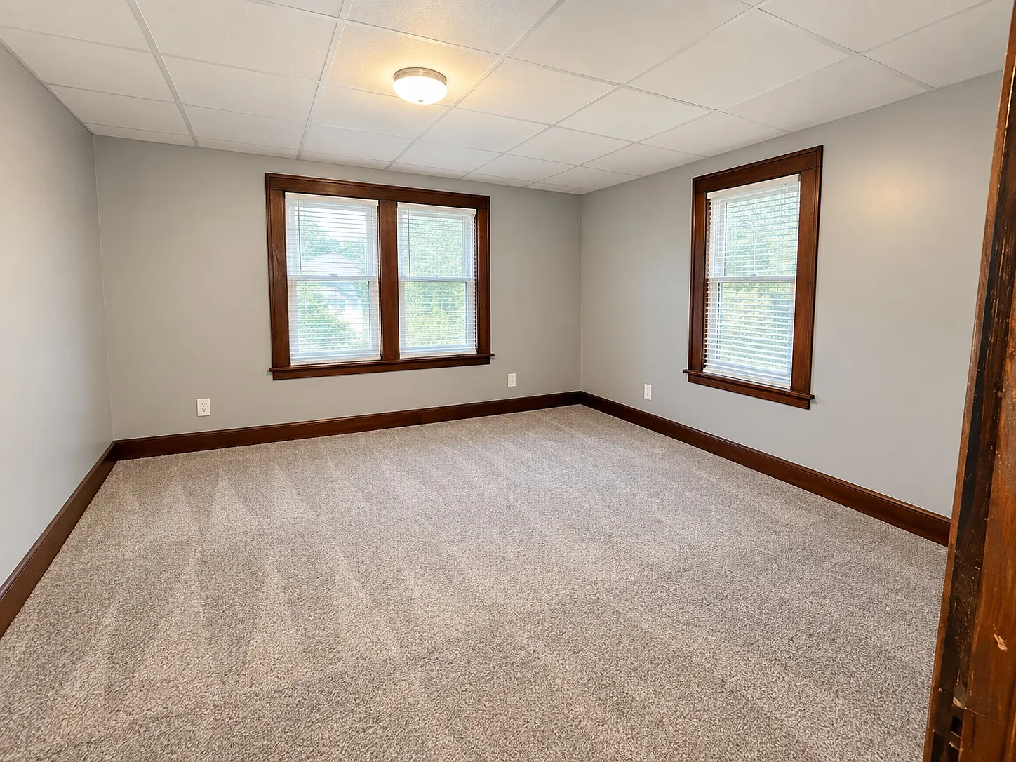 2 bed, 1300 sqft, $1,400 — Photo 2