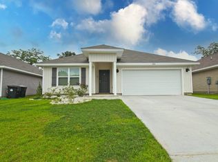 2324 Kirkwood Dr, Cantonment, FL 32533