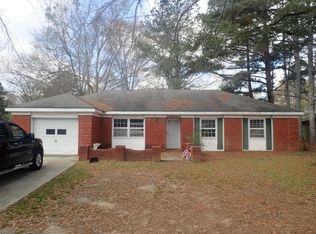 66 Park St, West Point, MS 39773