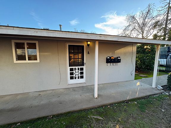 2nd image of 221 D St #A-d