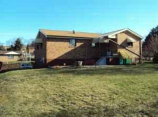 103 Hilton Dr, Pittsburgh, PA