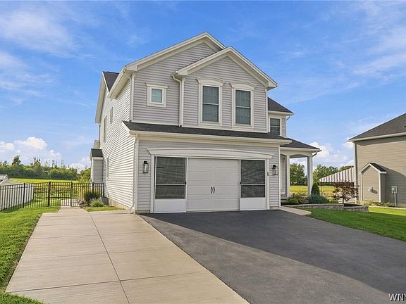4th image of 64 Jaycee Ln