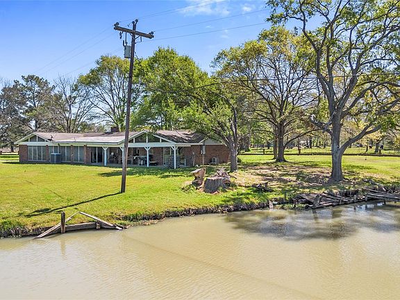 3rd image of 1633 River Rd