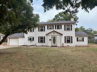921 N Montgomery St, Gilmer, TX 75644