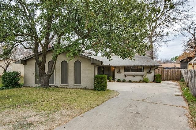 1st image of 5434 Kings Manor Dr
