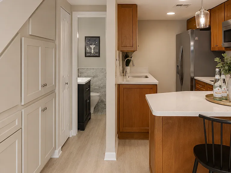 1099 22nd St NW #201 — Photo 13