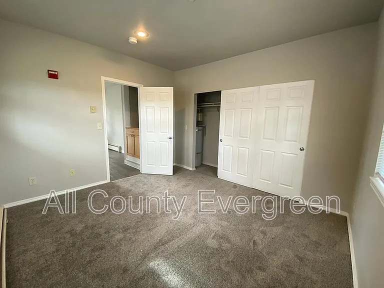 828 Broadway Ave #A — Photo 14