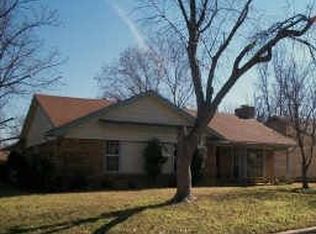 2948 Red Bird Ln, Grapevine, TX 76051