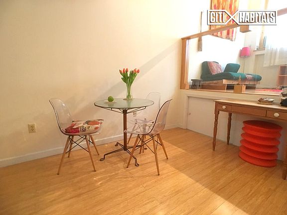 2nd image of 273 E 7th St APT 1A