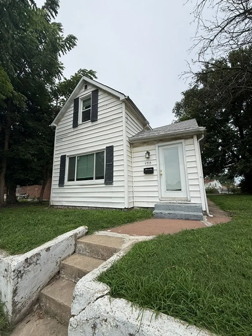 Beautiful Home! — Photo 1
