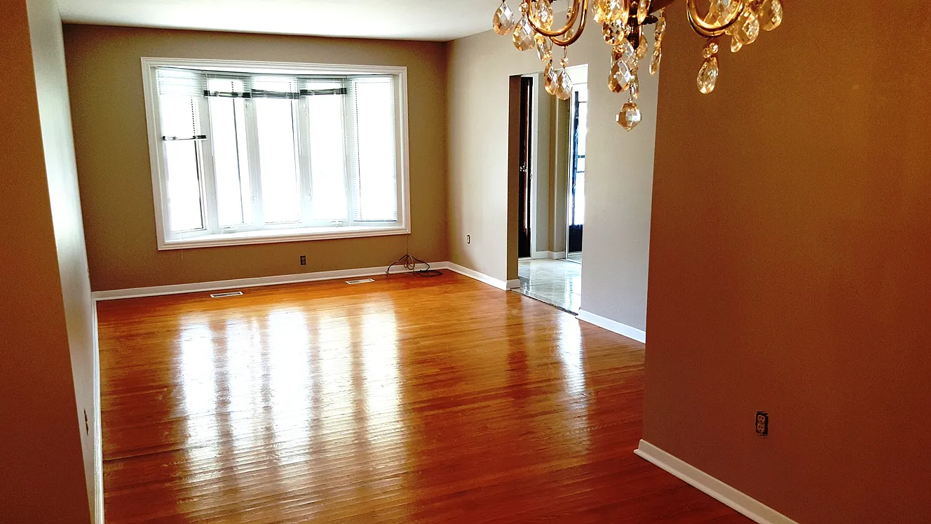 3 bed, 1200 sqft, $2,975 — Photo 3