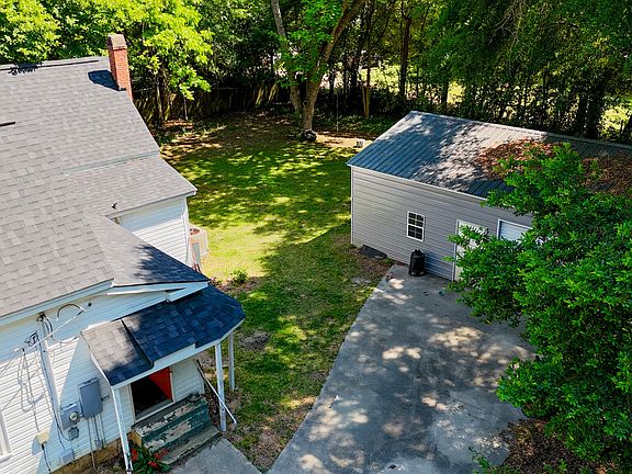 4th image of 316 Durant St