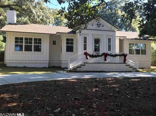 303 S Bayview St, Fairhope, AL 36532