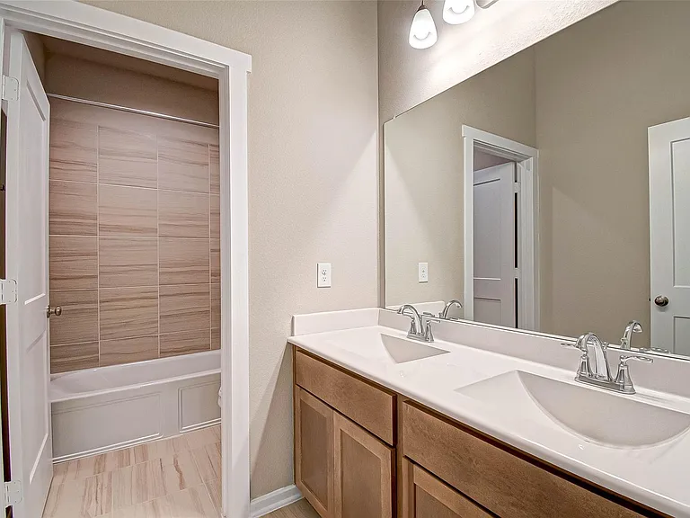 315 N Spotted Fern Dr — Photo 36
