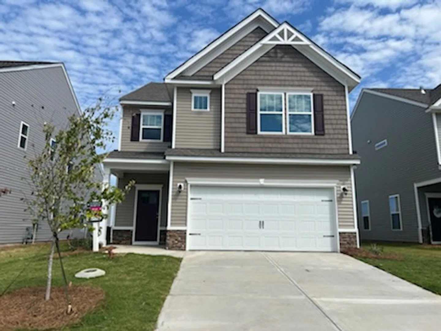 Ask About Our Current Move-In Special! Washer & Dryer Included In The Home! — Photo 1