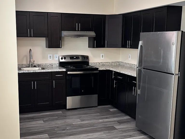 Thompson Place — Photo 10