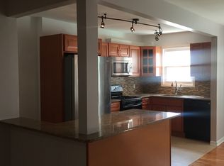 8938 Vanderveer St, Queens Village, NY 11427