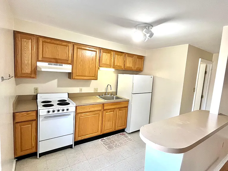 45 Deering St #3 — Photo 4