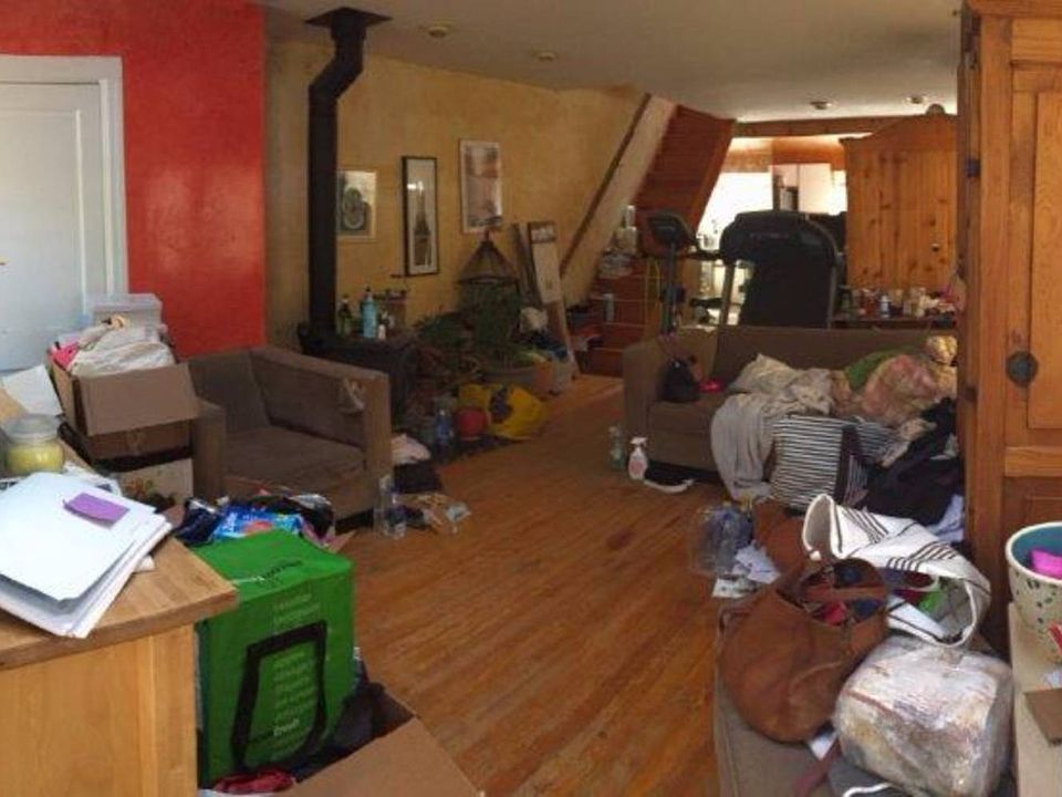 2nd image of 16 Pearce Pl