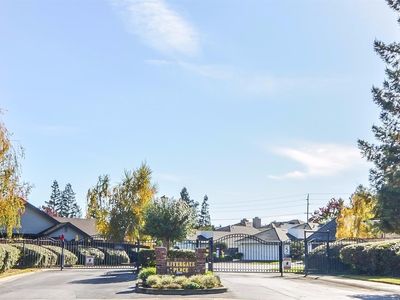 142 Rivergate Pl, Lodi, CA, 95240