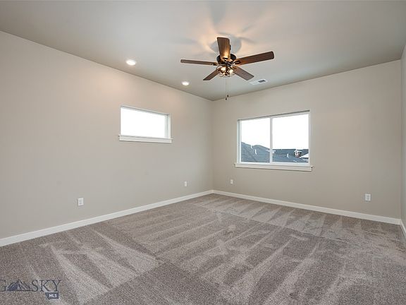 4th image of 1505 Pistolero Way
