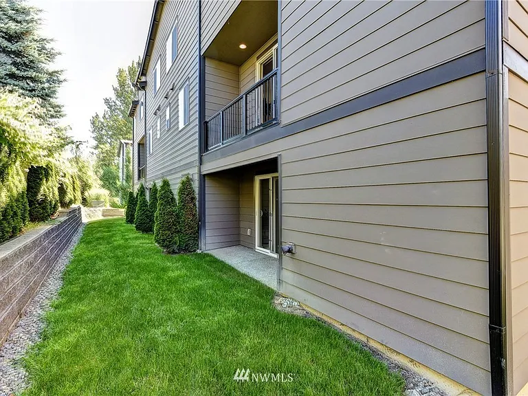 14913 48th Ave W #D-1 — Photo 3