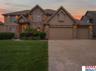19257 Pierce St, Omaha, NE 68130