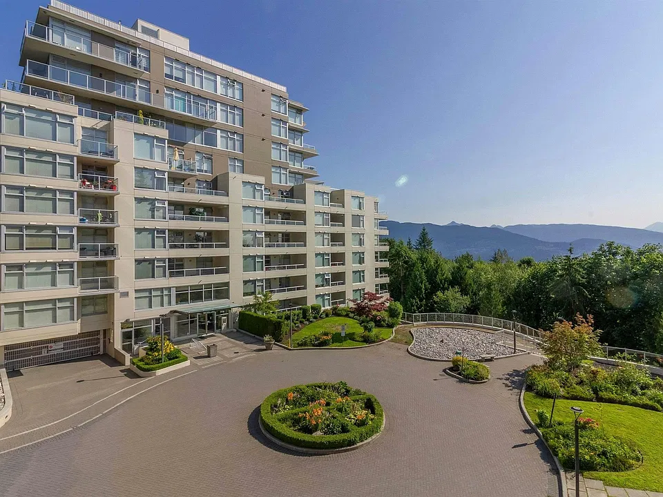 9298 University Cres #602