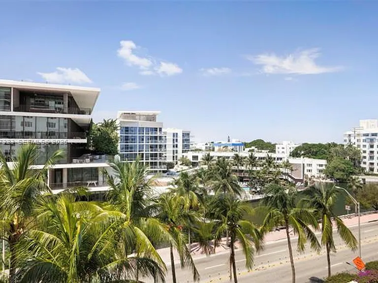 2301 Collins Avenue Cu #526 — Photo 24
