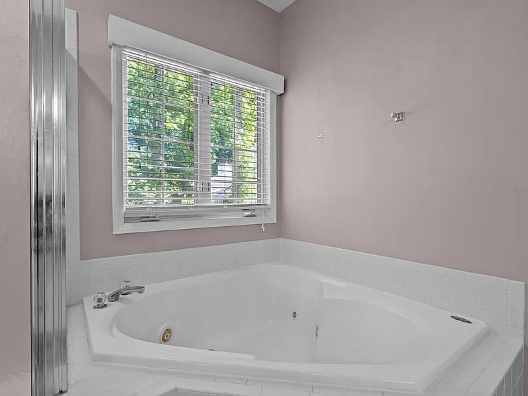 2400 Buckwater Ct — Photo 21