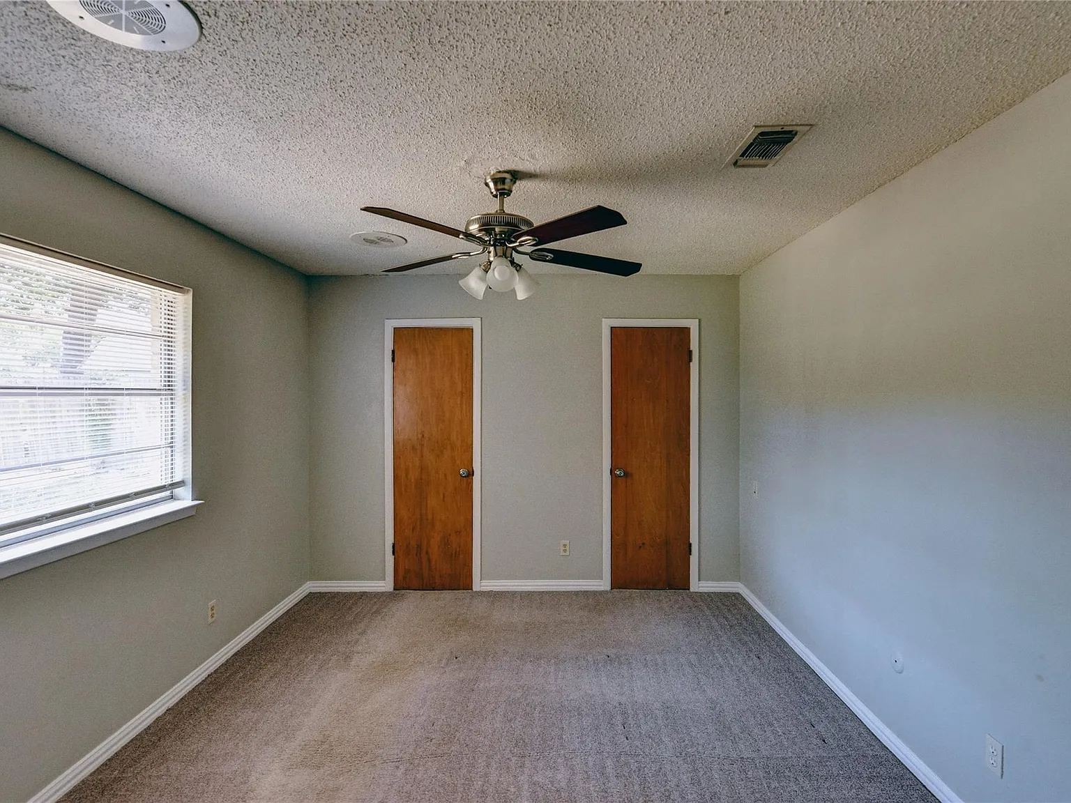 3 bed, 1218 sqft, $1,700 — Photo 4