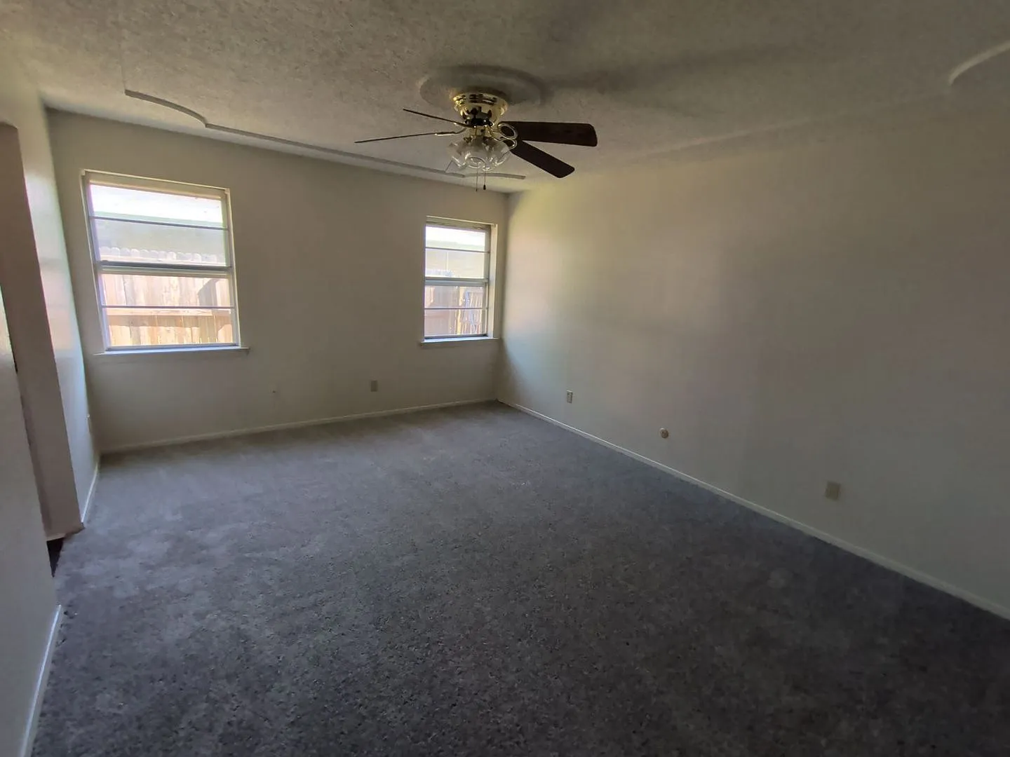 5541 Woodview, North Richland Hills, TX 76180 — Photo 2