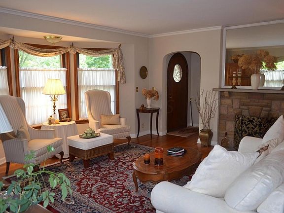 5th image of 5801 Falmouth Ct