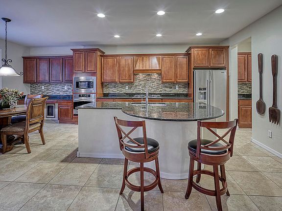 4th image of 3714 E Huett Ln