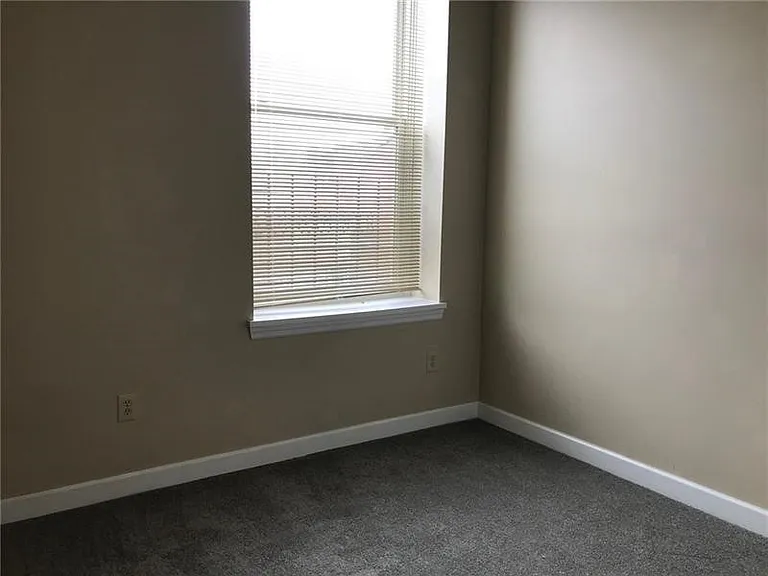 1209 W North Ave #202 — Photo 17