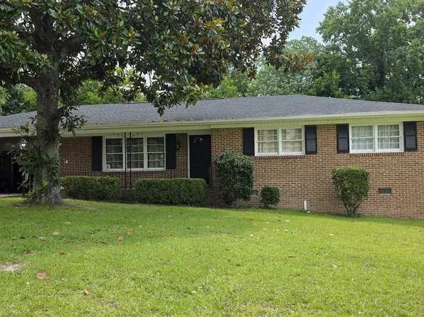 2672 Kent Dr, Macon, GA 31206