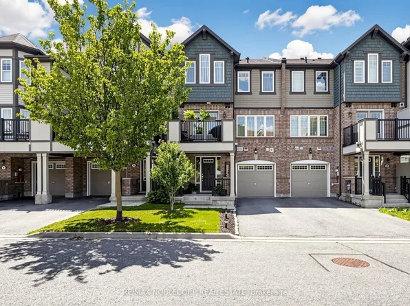 8 Deancrest Rd, Brampton, ON L7A 0W1