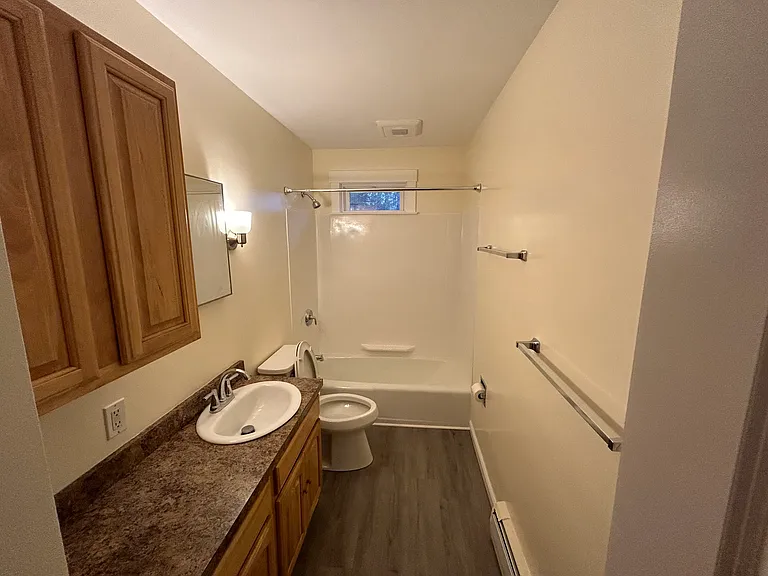 180 Johnson St #1 — Photo 5
