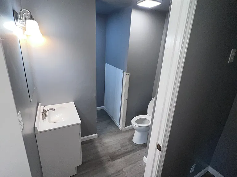 1307 Phelps Ave — Photo 7