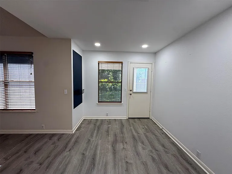 645 Arrowood Pl — Photo 6