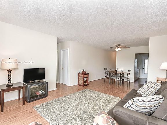 3rd image of 13105 Ixora Ct APT 310