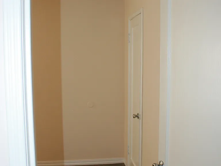 1460 Oxford Way — Photo 53