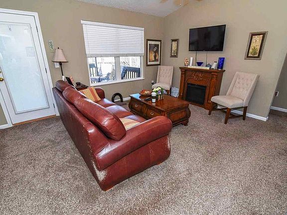 2nd image of 22 Maisie Ln