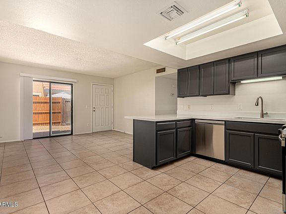4th image of 704 N 4TH Street #2