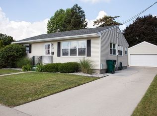 315 N Howard St, Lansing, MI 48912