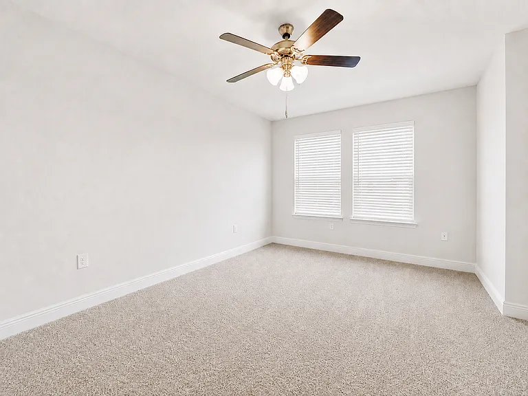 1665 Caleigh Ct — Photo 8